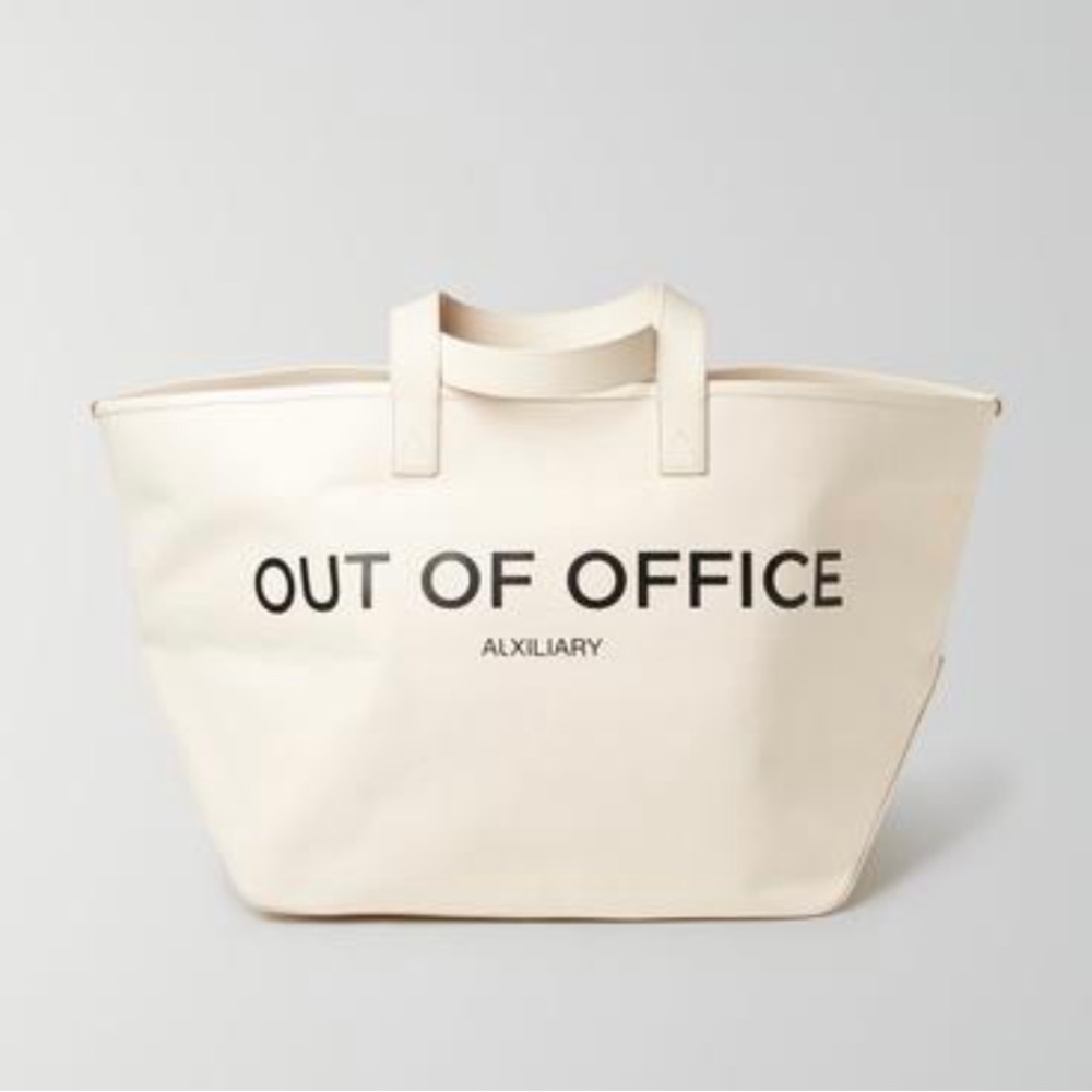 *ISO* Aritzia tote!